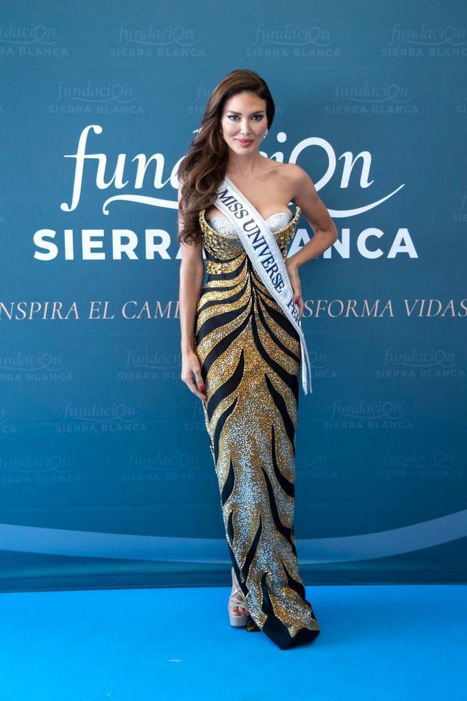 Sahar Biniaz, Miss Universe Persia 2025, se retira por segunda vez de la competencia
