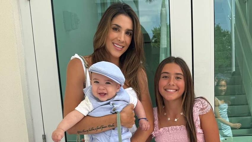 Conmovida, Daniela Ospina refelxiona sobre su maternidad: 'Me han hecho la mamá más feliz'