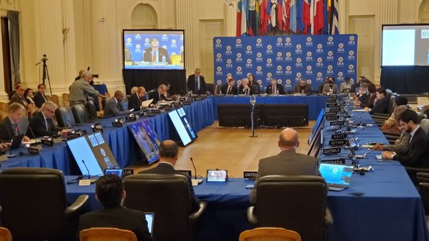 La OEA autoriza investigar a Almagro por violar “normas y reglamentos”