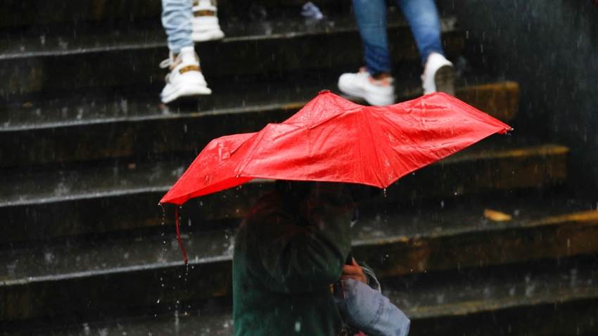 Venezuela en “alerta” ante nueva onda tropical con probabilidades de convertirse en depresión