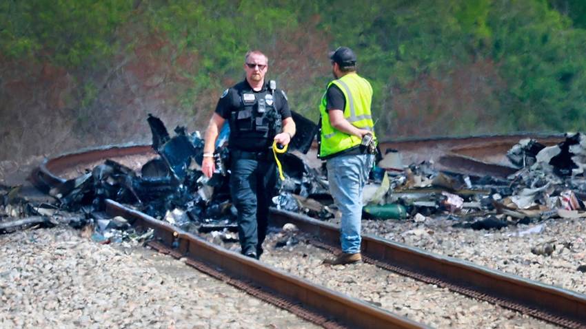 Mueren tres personas luego de que una avioneta se estrellara en Boca Ratón, Florida
