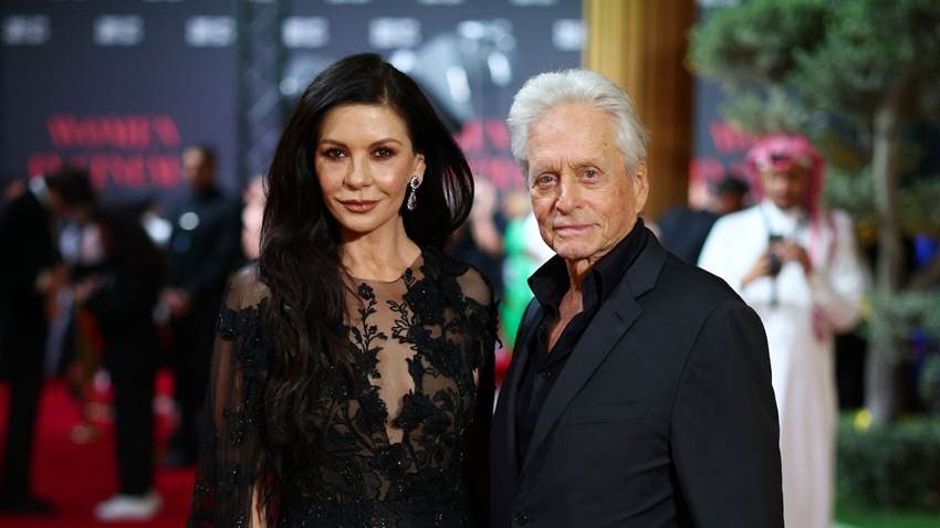 Catherine Zeta-Jones y Michael Douglas celebran la vida con un romántico festejo para dos
