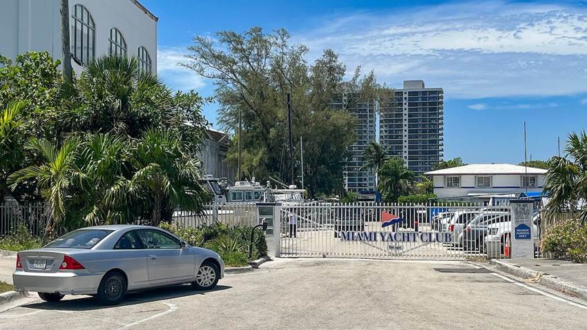 El desgarrador testimonio del padre de una de las víctimas en la tragedia náutica en Miami: 'Necesito buscar al culpable'