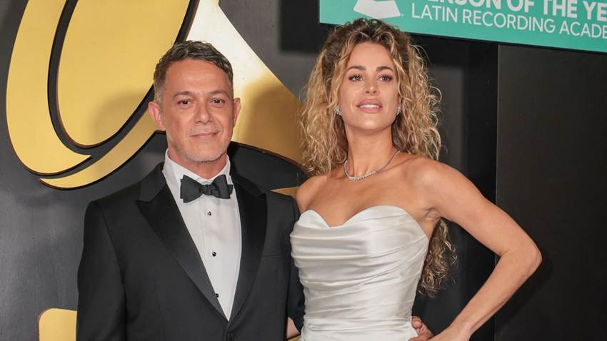 Así fue la historia de amor de Alejandro Sanz y Candela Márquez