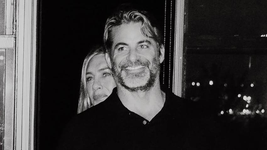 Jennifer Aniston confirma su romance con Jim Curtis a través de un tierno mensaje
