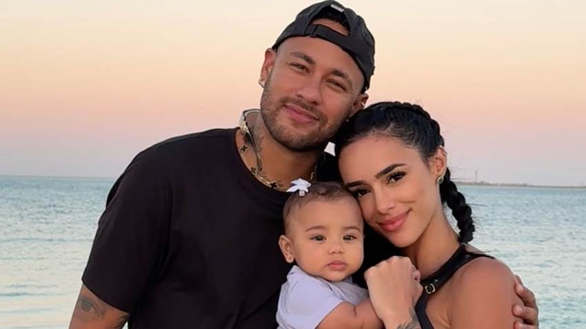 Con las fotos más tiernas, Bruna Biancardi felicita a Neymar por el Día del Padre