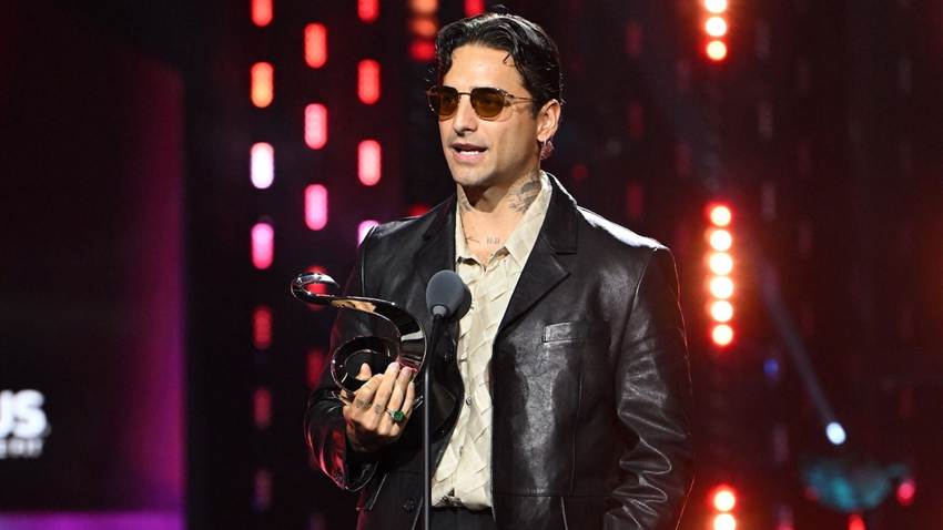 Maluma y su tierna dedicatoria a su hija Paris desde Premio Lo Nuestro: 'Lo más hermoso que tengo en mi vida'