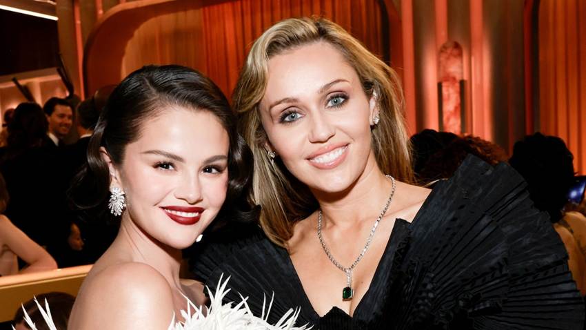Miley Cyrus y Selena Gomez, un reencuentro lleno de nostalgia en los Golden Globes 2026