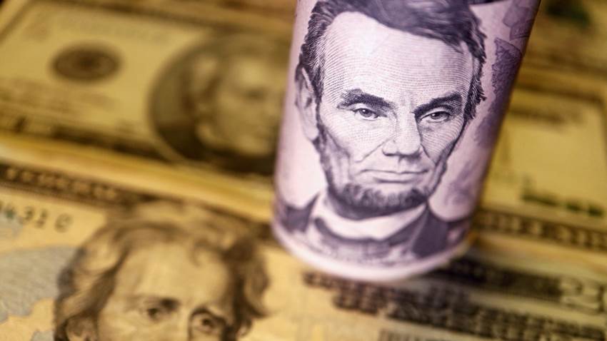 Monedas de América Latina suben, el dólar retrocede en mercados internacionales