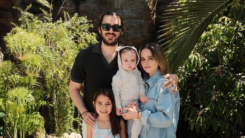 Camila West anuncia que está en la dulce espera de una niña