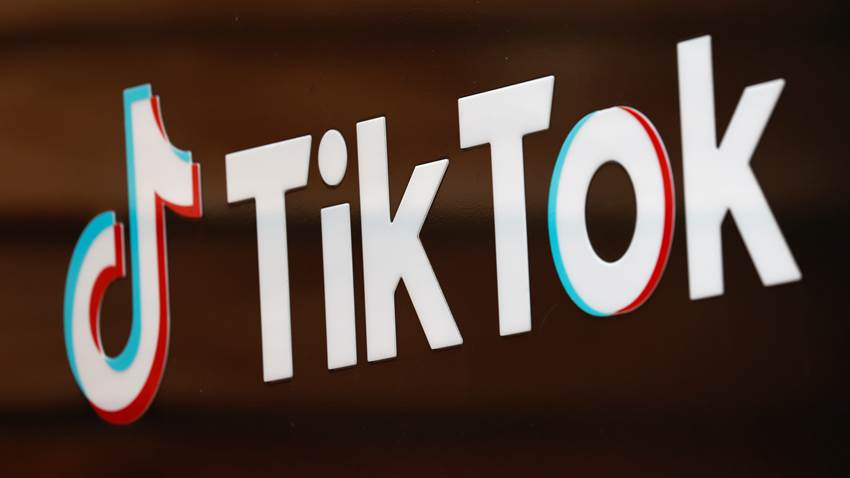 EE.UU. prohíbe uso de TikTok y WeChat por seguridad nacional