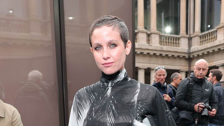 Natasha Dupeyrón denuncia haber sido víctima de discriminación por una aerolínea