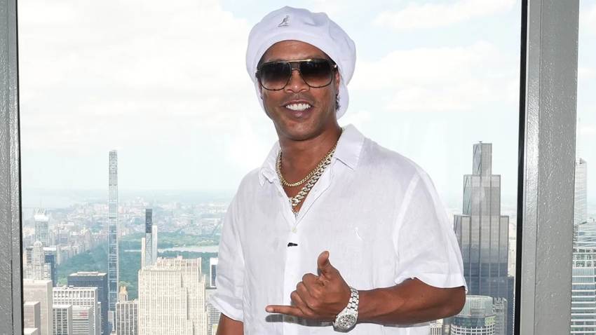 Ronaldinho revela quiénes son sus jugadores favoritos y comparte sus lecciones de vida ahora que es abuelo