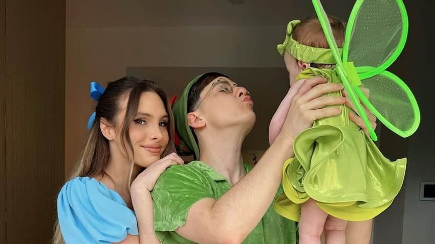 Lele Pons y Guaynaa celebran su primer Halloween con Eloísa, disfrazados como personajes de 'Peter Pan'