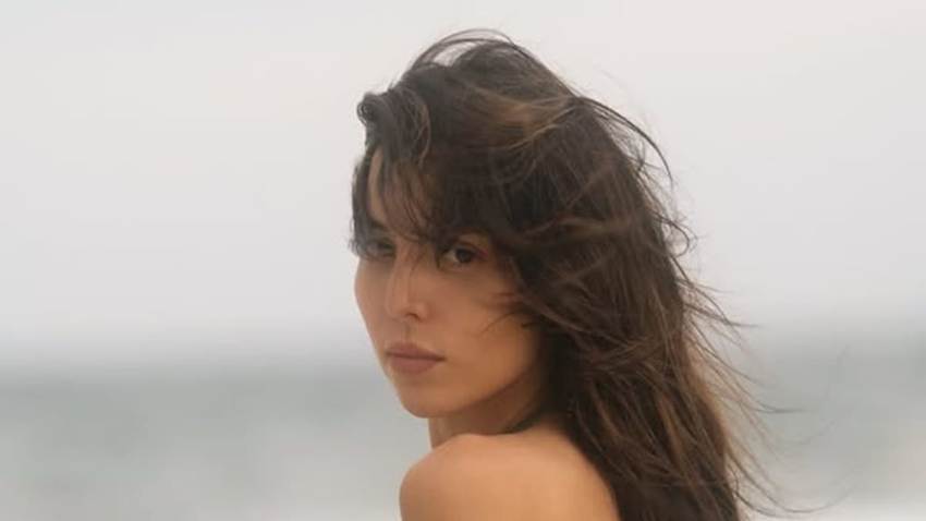 La reacción de Cazzu al posado de Majo Aguilar desde la playa que dio de qué hablar