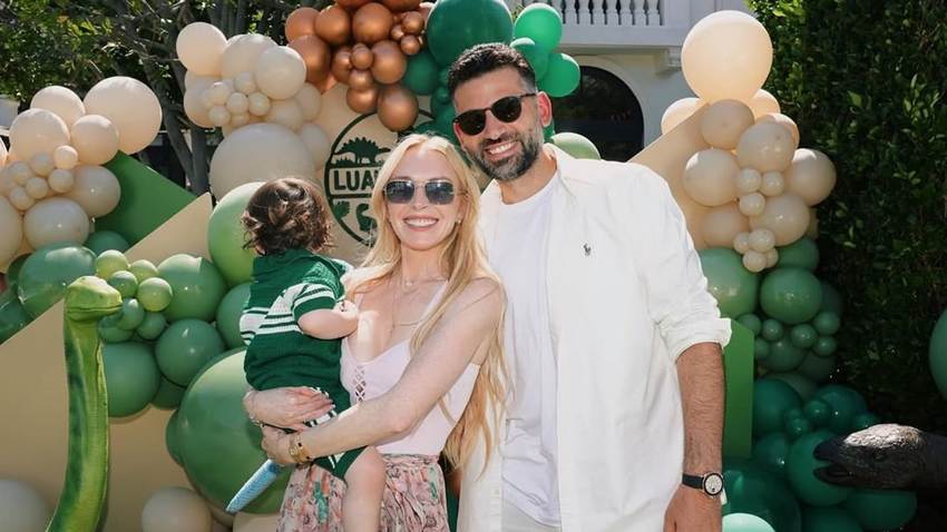 Lindsay Lohan celebra los 2 años de su hijo con una espectacular fiesta de dinosaurios