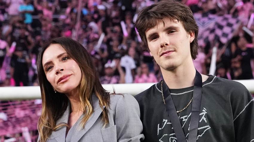 Victoria Beckham, su hijo Cruz y las Spice Girls se unen en una inolvidable velada musical