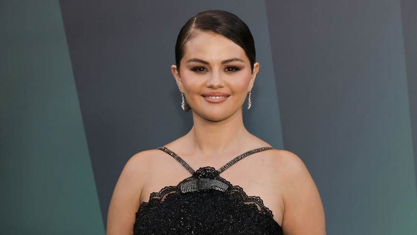 Selena Gomez revela por qué no se depila el 'bigote'