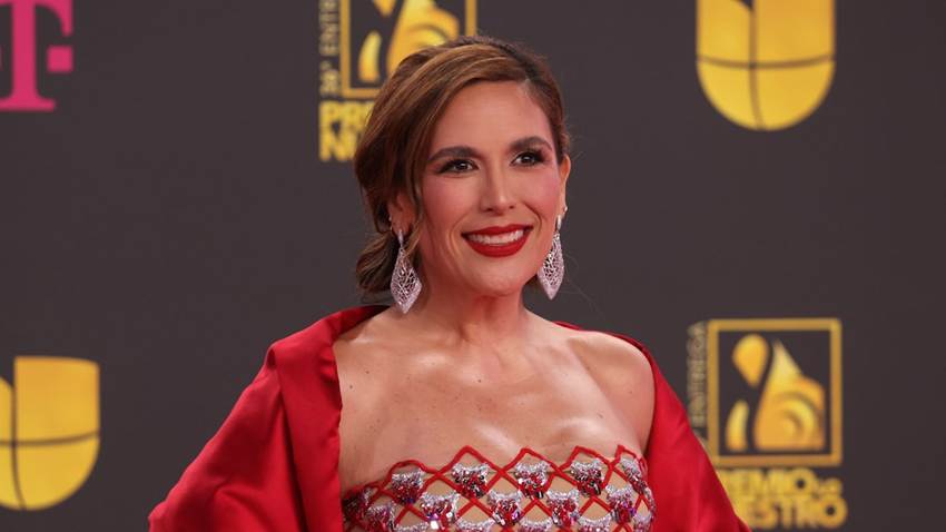 Angélica Vale le hace un guiño a su exesposo y recuerda una divertida anécdota juntos