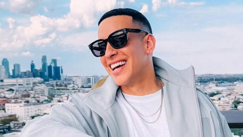 Daddy Yankee celebra sus 50 años con una profunda reflexión en medio de un proceso legal