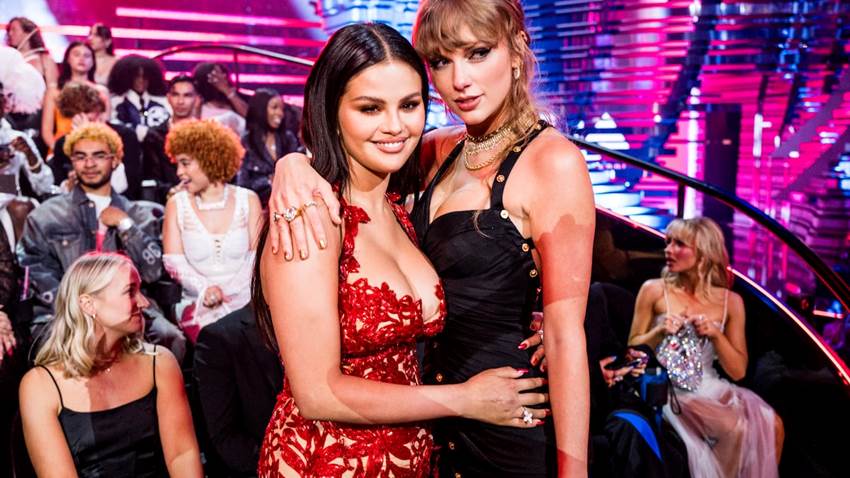 Selena Gomez sobre el inicio de su amistad con Taylor Swift: “Lo mejor que sacamos de nuestras relaciones con los Jonas Brothers fue la una a la otra”