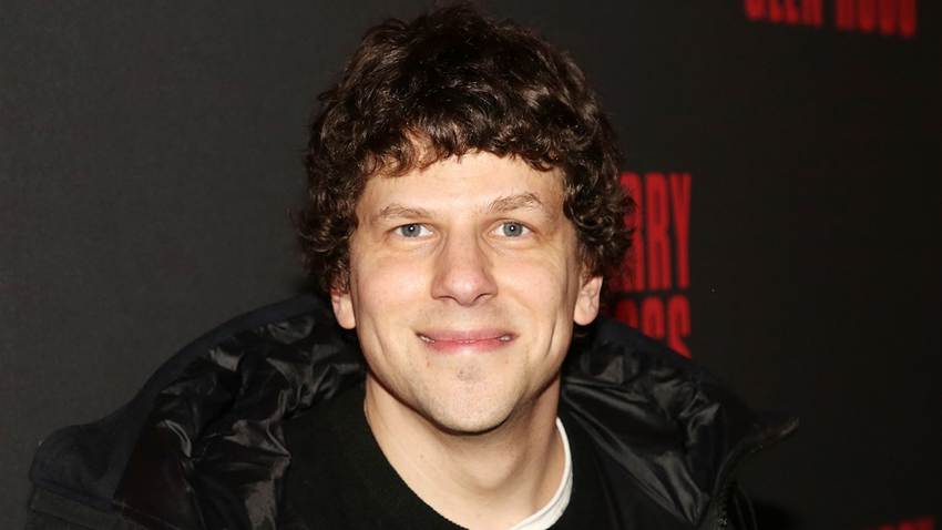 Jesse Eisenberg revela que donará un riñón a un desconocido