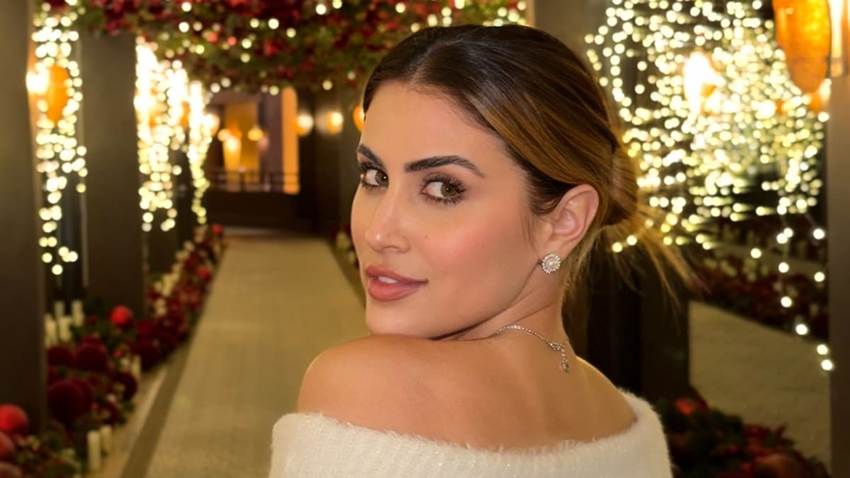 Desde Europa, Sofía Rivera Torres da tiernos vistazos de su primera Navidad como mamá