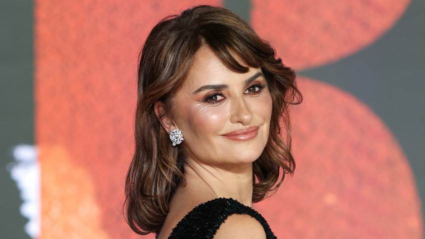 Penélope Cruz se declara la más fan de Bad Bunny y cuenta cómo se conocieron