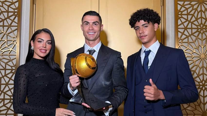 Georgina Rodríguez y Cristiano Ronaldo cierran el año en perfecta complicidad en los Globe Soccer Awards 2025