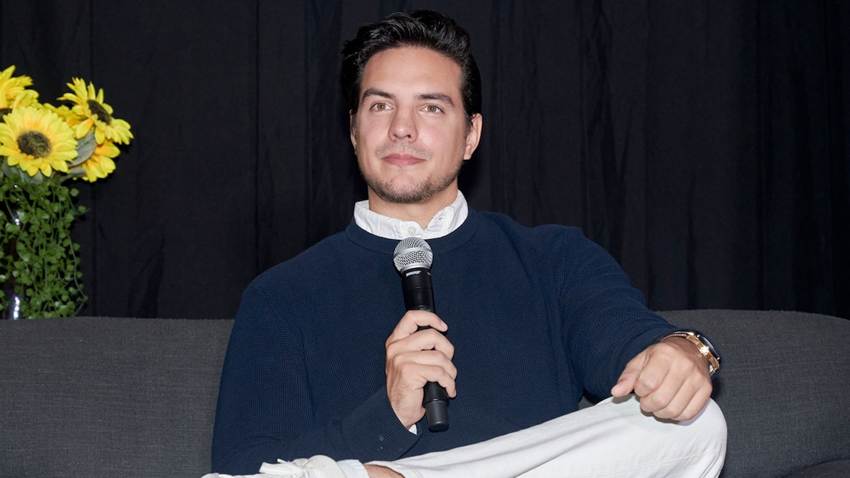 Vadhir Derbez se sincera sobre el año que despide: '2025 llegó para quebrarme'
