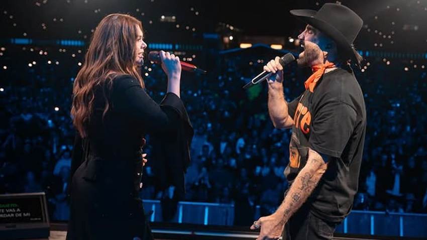 Yuridia celebra su cumpleaños sobre el escenario y con 'Las Mañanitas' cantadas por Alejandro Fernández