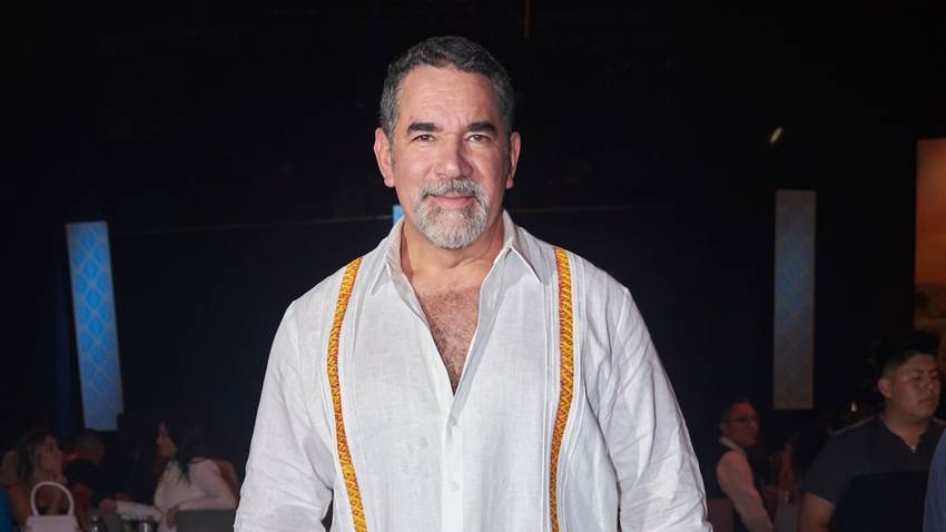 Eduardo Santamarina apoya a Itatí Cantoral, quien habló de la agresión que sufrió su hija, María Itatí