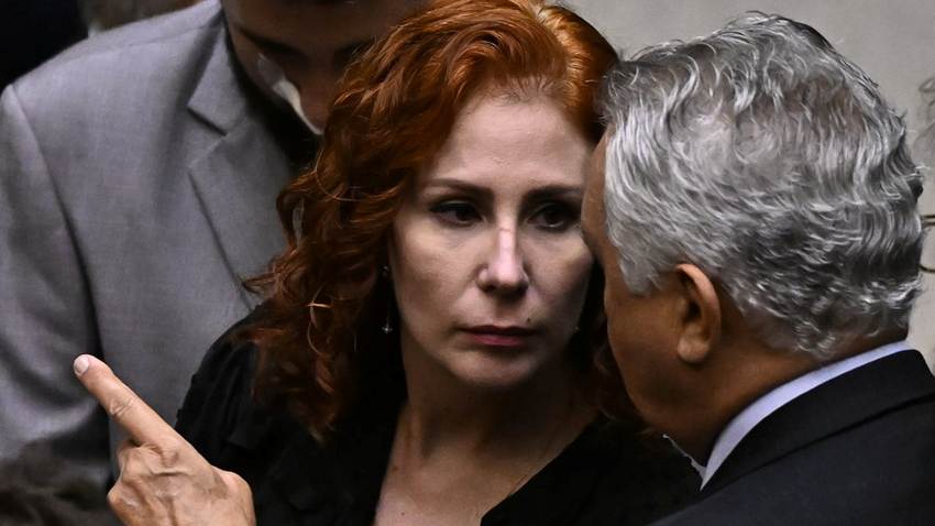 Detenida en Italia la diputada bolsonarista Carla Zambelli tras fugarse de Brasil