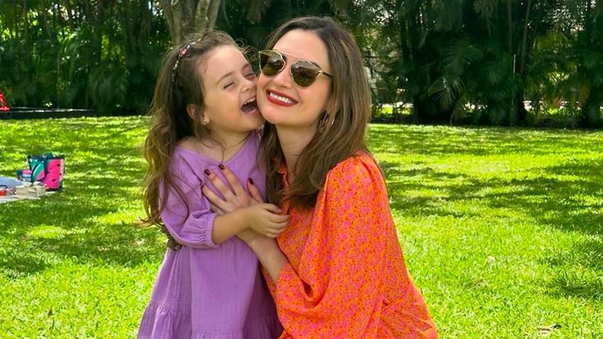 Michelle Galván, en complicidad con su hija Megan, anuncia feliz su segundo embarazo
