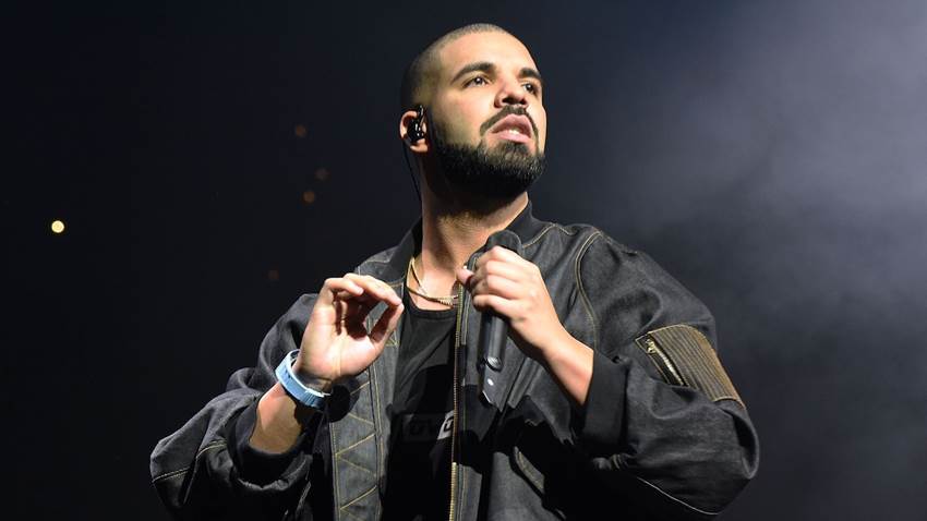 Drake muestra los destrozos que dejaron las tormentas en su mansión en Toronto