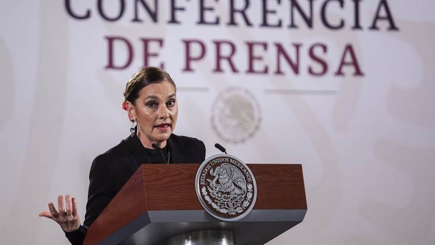 Beatriz Gutiérrez Müller niega que viva en España