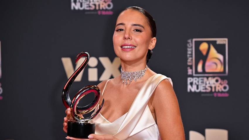 Majo Aguilar envía un mensaje para sus colegas, incluida Ángela Aguilar, tras su triunfo en Premio Lo Nuestro