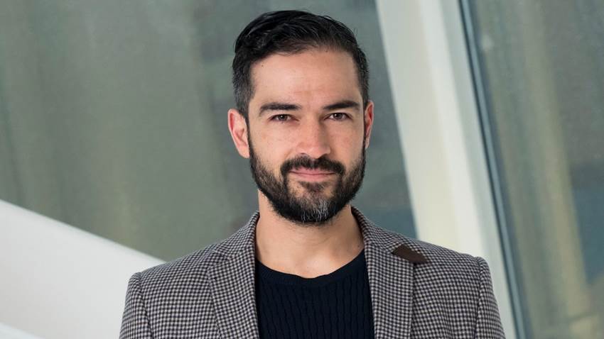 Poncho Herrera denuncia robo a su llegada al aeropuerto de la Ciudad de México