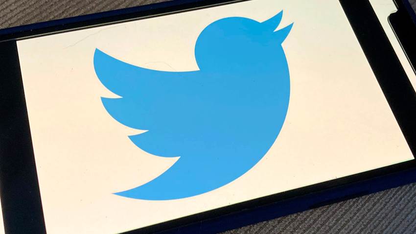 Twitter bloquea más de 70.000 cuentas vinculadas a QAnon