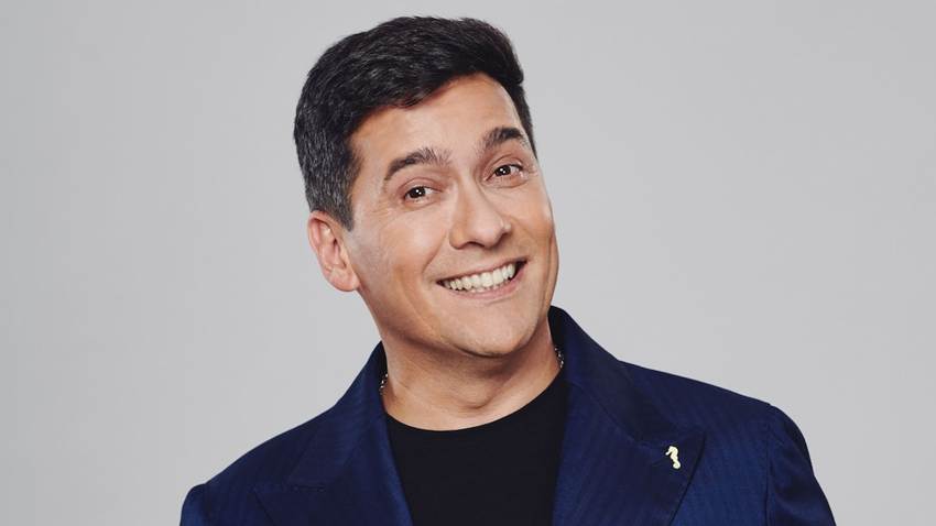 Rafael Araneda, el gurú del amor en televisión, estrena ‘Primeras Citas’ y nos comparte su propia historia [EXCLUSIVA]