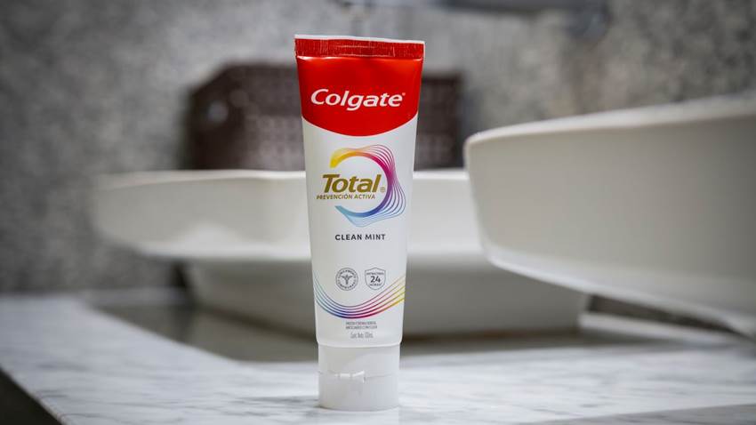 Qué es el fluoruro de estaño, cuáles son sus efectos y qué tiene que ver con el retiro de la pasta Colgate Total Clean Mint