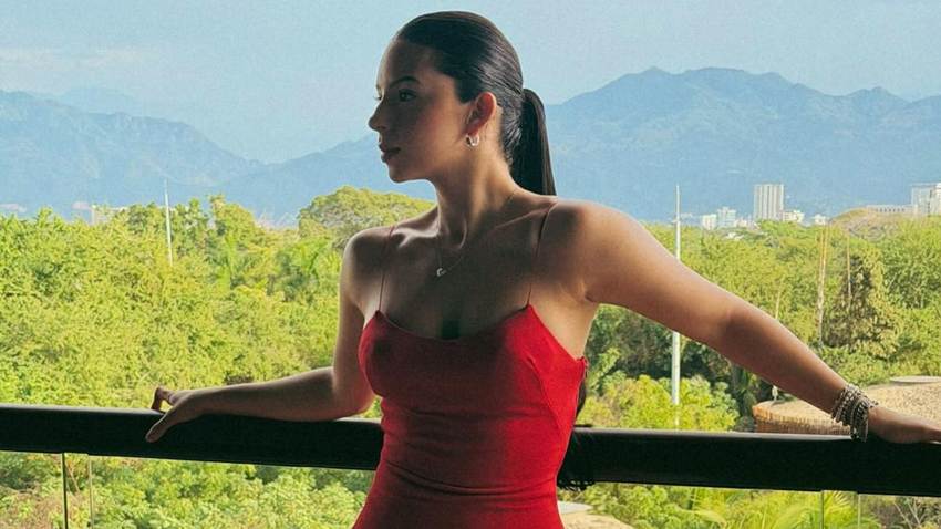 Ángela Aguilar deslumbra vestida de rojo y provoca los piropos de Christian Nodal