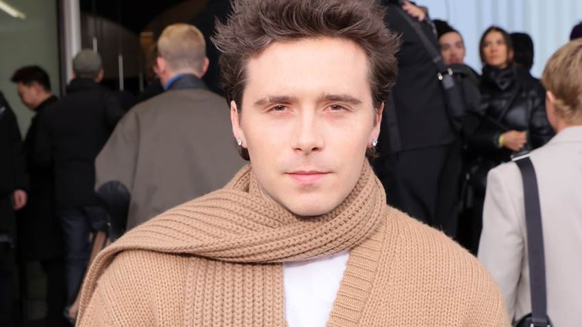 ¿Indirecta a sus papás? Brooklyn Beckham desata la polémica con un comercial desde casa