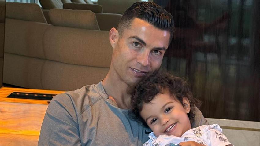 Georgina Rodríguez presume el tierno regalo de Bella Esmeralda a Cristiano Ronaldo por su cumpleaños