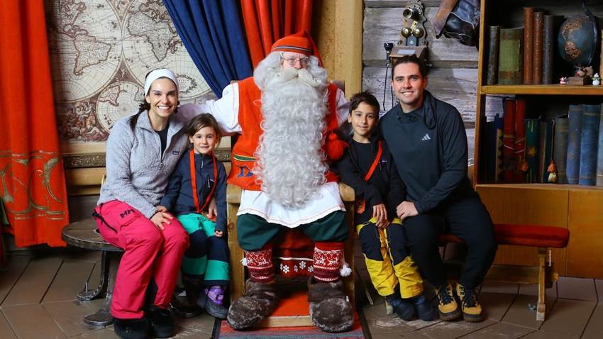 Tania Rincón y sus hijos viajan al Círculo Polar Ártico para conocer a Santa Claus