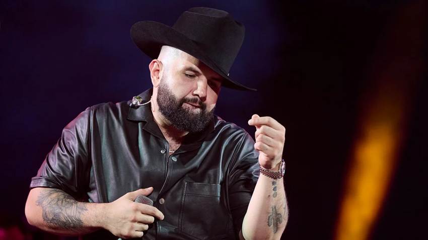 Carín León reaparece en Las Vegas tras disculparse con sus fans: 'Ya estamos por acá bien listos'