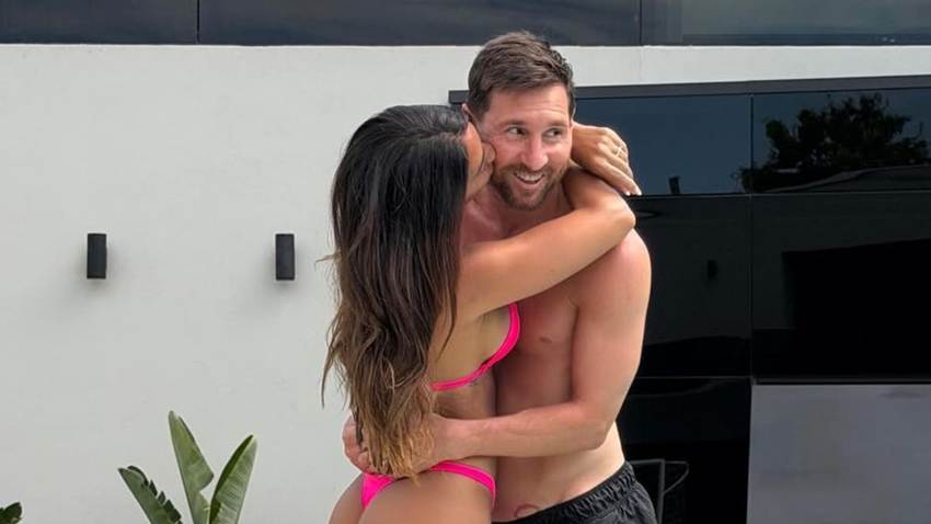 Antonela Roccuzzo posa enamorada con Lionel Messi y presume su cuerpazo en pleno verano argentino