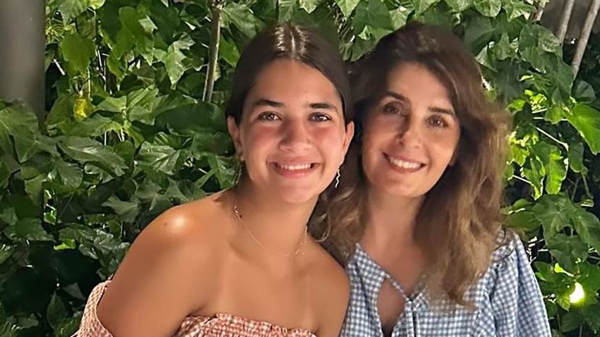 Con un viaje familiar, Mayrín Villanueva y Eduardo Santamarina celebran los 15 años de su hija