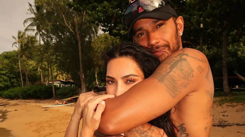 Kim Kardashian y Lewis Hamilton comparten las fotos de su verano de amor en Hawái