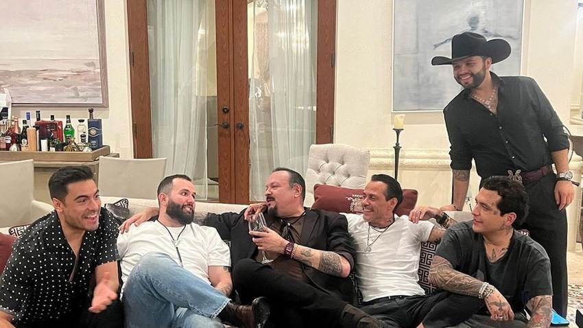Con una épica reunión de talentos, los Aguilar celebran una noche de éxitos en los Latin Grammy